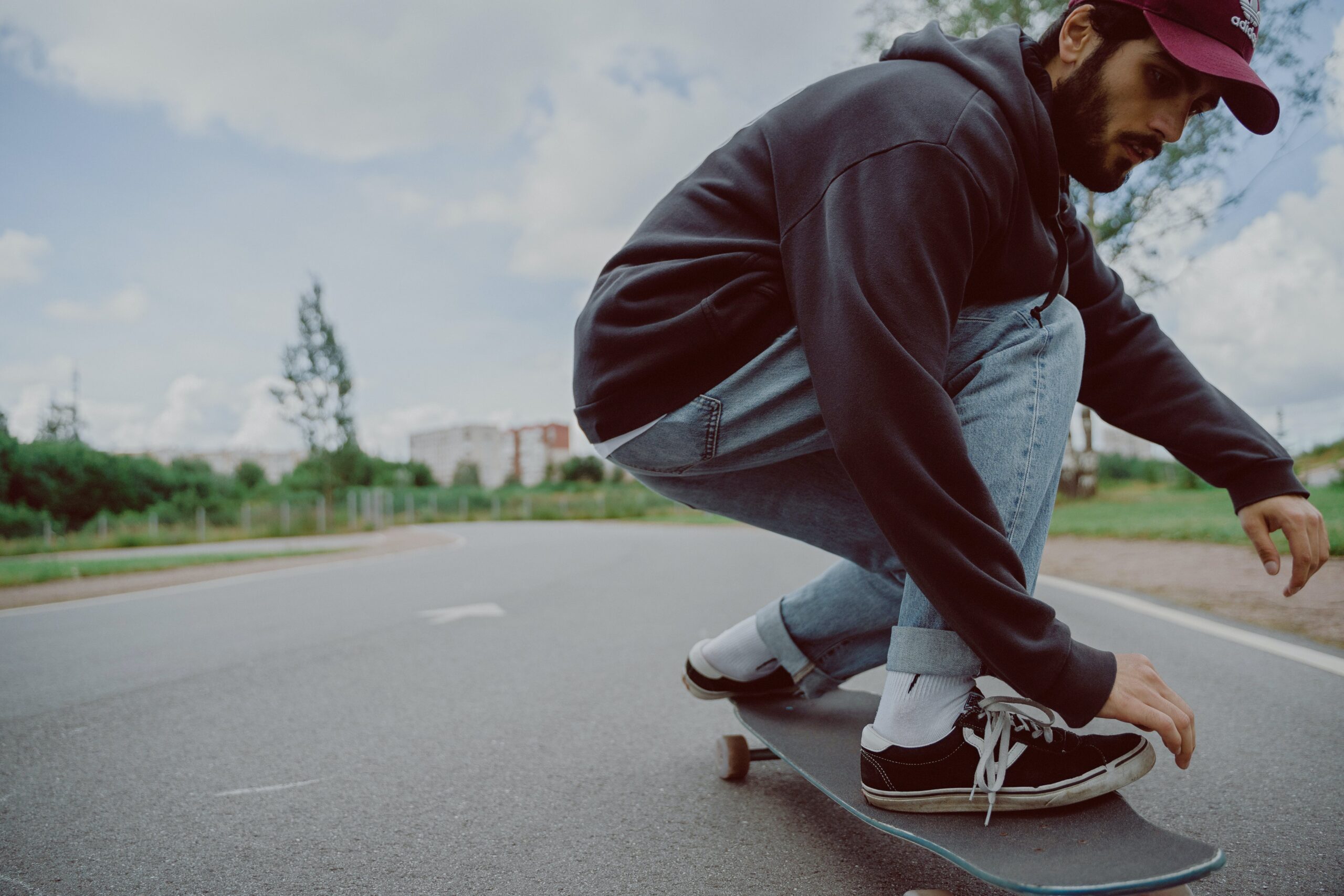 Read more about the article Best Knee Pads For Skateboarding
